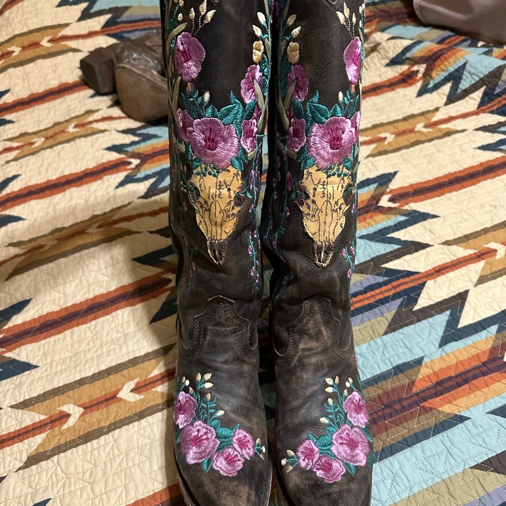 Corral Teal Handcrafted Boots - Picture 2 of 10